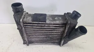 Audi A4 S4 B7 8E 8H Starpdzesētāja radiators 8E0145806C