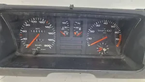 Audi 80 90 B2 Compteur de vitesse tableau de bord 88471067