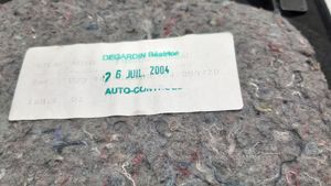 Peugeot 407 Tavaratilan/takakontin alempi sivuverhoilu 96472806ZD