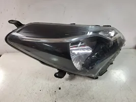 Toyota Yaris Lampa przednia 