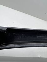Toyota Carina T190 Dysze / Kratki środkowego nawiewu deski rozdzielczej 