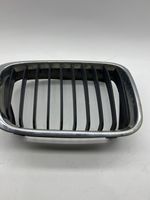 BMW 3 E46 Grille calandre supérieure de pare-chocs avant 