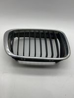 BMW 3 E46 Grille calandre supérieure de pare-chocs avant 