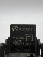 Mercedes-Benz E W211 Altri relè 0025421219