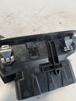 Renault Master III Radion/GPS-laitteen pääyksikön kehys 687501519R