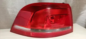 Volkswagen PASSAT B7 Lampa tylna 3AF945095C