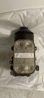 Volkswagen PASSAT B7 Support de filtre à huile 03L119389C