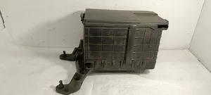 Volkswagen Caddy Battery box tray 1K0915333B