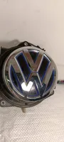 Volkswagen Golf VII Poignée de coffre avec le caméra de recul 5GE827469F
