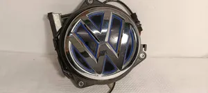 Volkswagen Golf VII Poignée de coffre avec le caméra de recul 5GE827469F