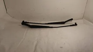 Volkswagen Touran I Front wiper blade arm 1T0955409A