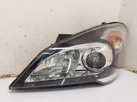 KIA Ceed Lampa przednia 