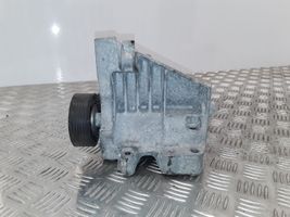 BMW 1 E81 E87 Supporto del generatore/alternatore 7802639
