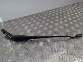 Ford Mondeo Mk III Front wiper blade arm 1S7117526AB