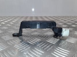 Toyota Auris E180 Interjero komforto antena 8999730070