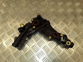 Toyota Auris E180 Support de filtre à huile 8352060060