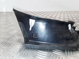 Toyota Auris E180 Rivestimento laterale del portellone posteriore/bagagliaio 6793702060