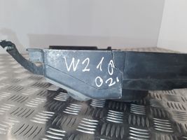 Mercedes-Benz E W210 Juego de ventilador 2105052655