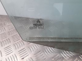 Citroen Xantia Основное стекло передних дверей (четырехдверного автомобиля) 43R00029