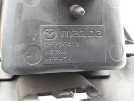 Mazda 2 Paneelin lista DF7164281
