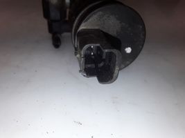 Nissan Almera N16 Tuulilasi tuulilasinpesimen pumppu 7700430702