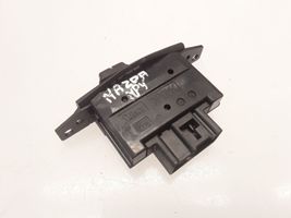 Mazda MPV Przełącznik / Włącznik nawiewu dmuchawy 