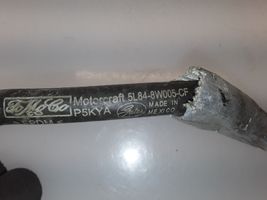 Ford Maverick Moottorin vesijäähdytyksen putki/letku 5L848W005CF