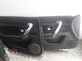 Renault Latitude (L70) Seat set 