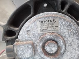 Toyota Avensis T250 Jäähdyttimen jäähdytinpuhallin 1227508403