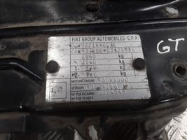Alfa Romeo GT Radiatoru paneļa augšējā daļa (televizors) 93059392