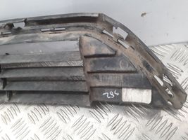 Toyota Avensis T270 Grille inférieure de pare-chocs avant 5311205100