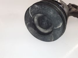 Nissan Primera Piston avec bielle YD22