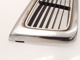 Maserati 228 Grille calandre supérieure de pare-chocs avant 