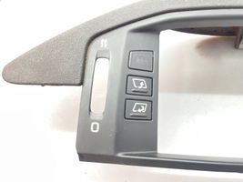 Citroen C6 Radio/GPS head unit trim 9644683577