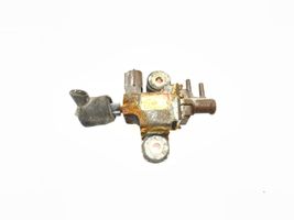 Toyota Corolla E120 E130 Vakuumventil Unterdruckventil Magnetventil 2581927020