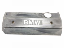 BMW 3 E36 Couvercle cache moteur 11121748633