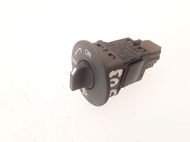 Renault Megane II Interruptor de encendido/apagado del airbag de pasajero 8200169589