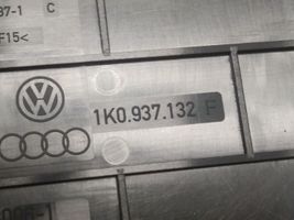 Volkswagen Caddy Drošinātāju Kastes vāciņš 1K0937132F