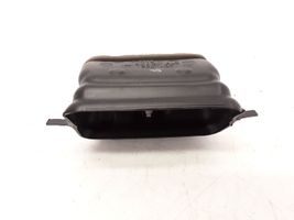 Audi A4 S4 B9 Aizmugurējā gaisa - ventilācijas reste 8W0857042