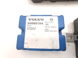 Volvo S40, V40 Moottorinohjausyksikön sarja ja lukkosarja 30865184