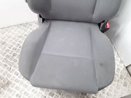 Nissan Almera Tino Sedile anteriore del passeggero 87390BU070