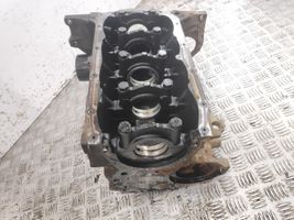 Opel Vectra B Blok silnika 90400