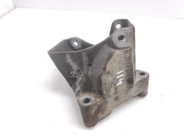 Renault 19 Support de pompe de direction assistée 7700741348