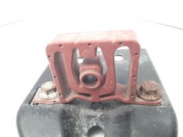 Audi Q3 8U Soporte de apoyo/base del silenciador 5N0802117