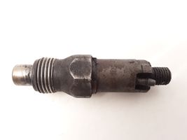 Renault Kangoo I Fuel injector LCR6735405