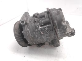 Jaguar XJ X350 Ilmastointilaitteen kompressorin pumppu (A/C) 6W9319D629AB