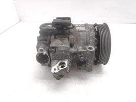 Jaguar XJ X350 Ilmastointilaitteen kompressorin pumppu (A/C) 6W9319D629AB