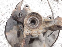 Toyota Corolla E120 E130 Fuso a snodo con mozzo ruota anteriore 