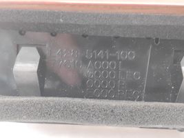 Honda Legend III KA9 Radion/GPS-laitteen pääyksikön kehys E4285141100