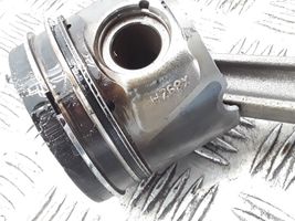 Peugeot 607 Piston avec bielle H268X